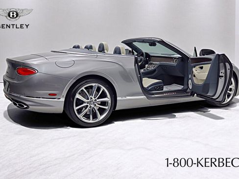 Used 2023 Bentley Continental GT Azure image 13