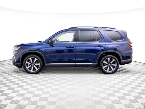 Certified 2024 Honda Pilot Touring image 17