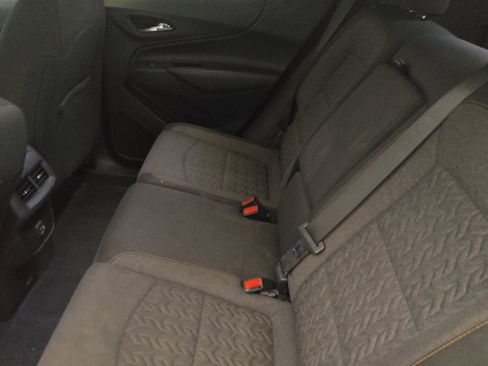 Used 2022 Chevrolet Equinox LT image 18