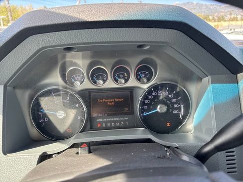 Used 2011 Ford F250 XLT w/ XLT Premium Pkg AWD/4WD image 40