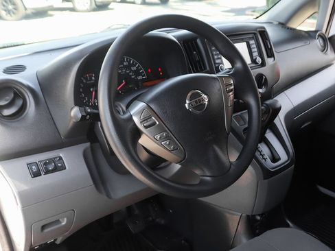 Used 2018 Nissan NV200 SV w/ Navigation Package FWD image 20