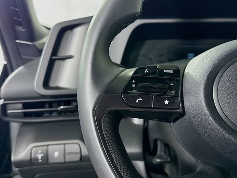 Certified 2025 Hyundai Elantra Sport FWD image 20