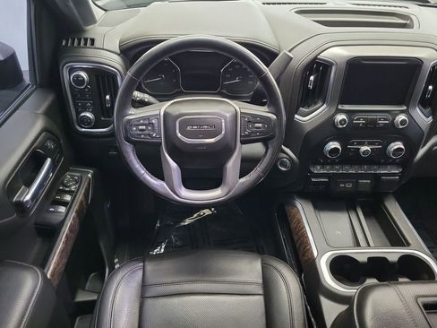 Used 2022 GMC Sierra 3500 Denali w/ Denali Ultimate Package image 11