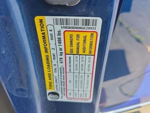 Used 2022 Ford Explorer XLT w/ Equipment Group 202A AWD/4WD image 26