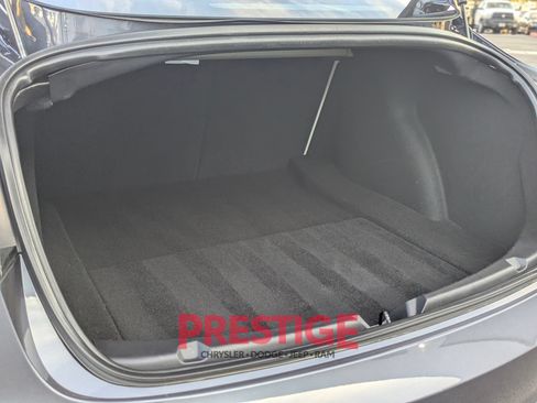Used 2018 Tesla Model 3 Long Range AWD/4WD image 9
