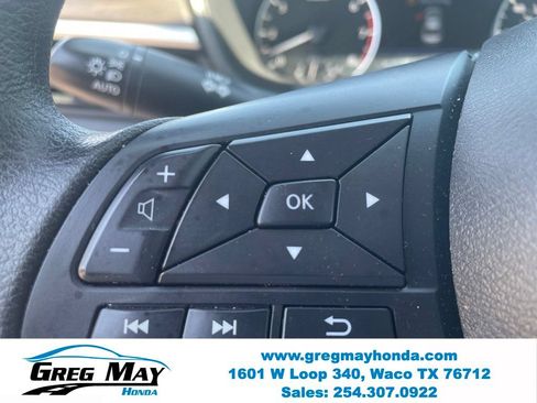 Used 2024 Nissan Altima 2.5 SV FWD image 15