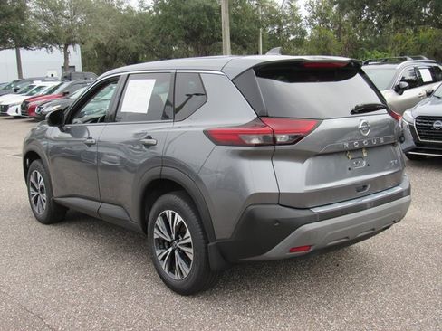 Used 2021 Nissan Rogue SV image 6