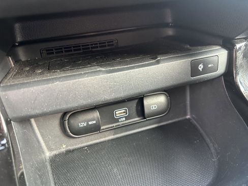 Used 2023 Kia Seltos SX w/ SX Sunroof Package image 16