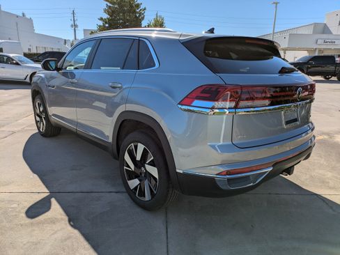 New 2026 Volkswagen Atlas Cross Sport SEL AWD/4WD image 6