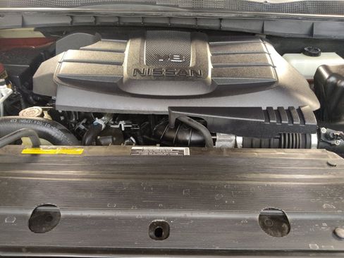 Used 2021 Nissan Titan SV w/ SV Convenience Package AWD/4WD image 30