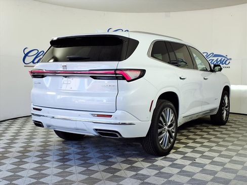 New 2026 Buick Enclave Avenir w/ Super Cruise Package image 6