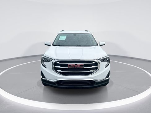 Used 2019 GMC Terrain SLT w/ Preferred Package FWD image 3