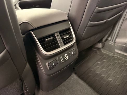 Used 2024 Subaru Outback Limited XT AWD/4WD image 17