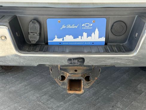 Used 2015 Chevrolet Silverado 2500 LT w/ LT Convenience Package image 10