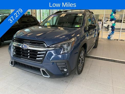 Certified 2025 Subaru Ascent Touring w/ Popular Package #2 AWD/4WD image 2