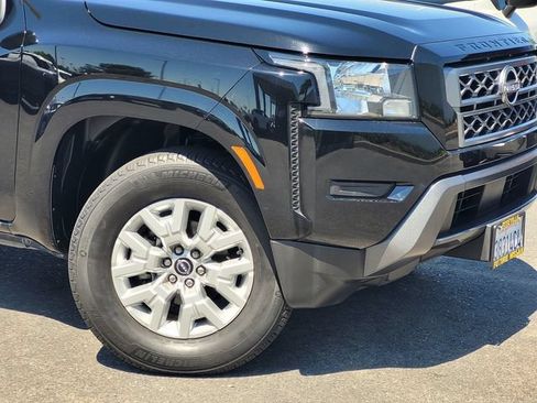 Certified 2023 Nissan Frontier SV RWD image 9