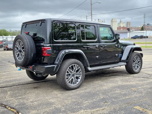 Used 2024 Jeep Wrangler High Altitude AWD/4WD image 4