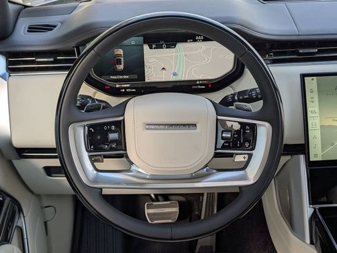 New 2026 Land Rover Range Rover Long Wheelbase SE AWD/4WD image 21