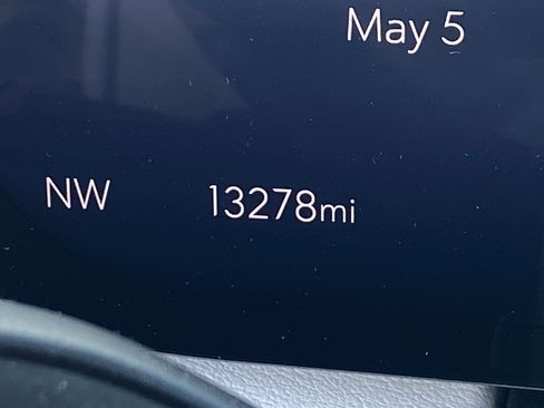 Used 2025 Buick Enclave Avenir FWD image 32