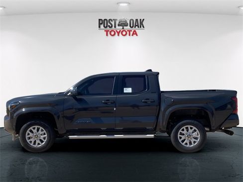 New 2025 Toyota Tacoma SR5 image 4