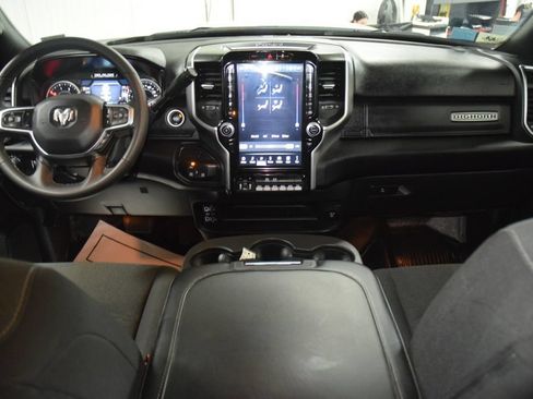 Used 2025 RAM 5500 4x4 Crew Cab image 22