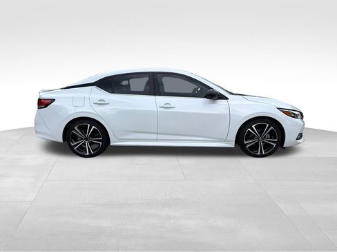 Used 2023 Nissan Sentra SR w/ SR Premium Package FWD image 14
