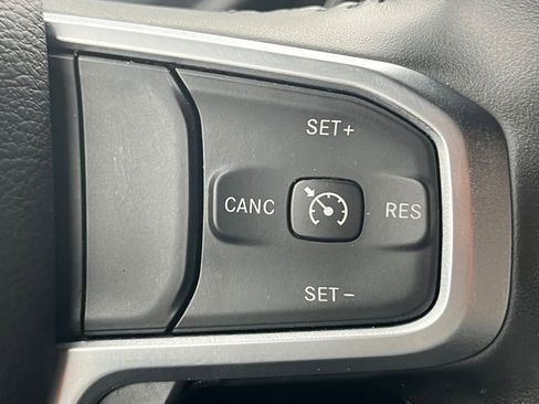 Used 2024 RAM 3500 Big Horn image 11