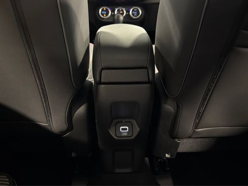 Used 2023 FIAT 500X Sport w/ Technology Group AWD/4WD image 37