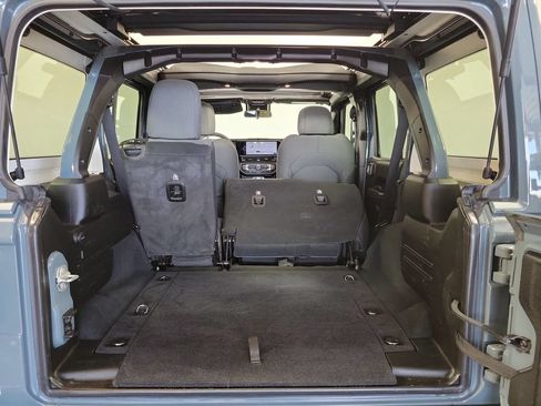 Used 2024 Jeep Wrangler Unlimited Sport AWD/4WD image 26