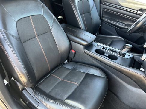 Certified 2022 Nissan Altima 2.5 SR AWD/4WD image 11