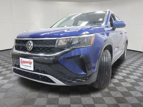Used 2022 Volkswagen Taos SE AWD/4WD image 5
