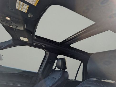 Used 2019 Ford Expedition Limited w/ Equipment Group 302A image 18