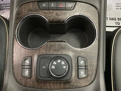 Used 2023 GMC Acadia Denali w/ Denali Ultimate Package AWD/4WD image 27