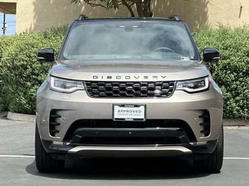 Certified 2025 Land Rover Discovery Dynamic SE AWD/4WD image 8