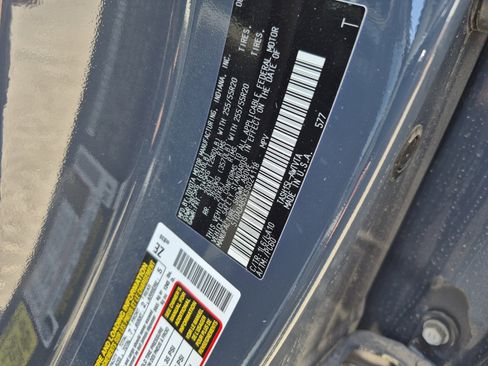 Used 2025 Toyota Grand Highlander AWD Hybrid image 27