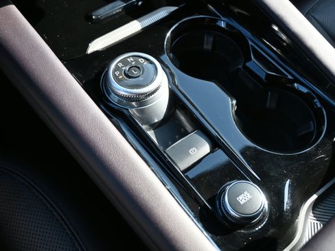 Used 2025 Ford Explorer Platinum w/ LUX Leather Package image 28