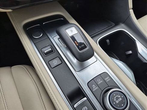 Used 2025 INFINITI QX60 Luxe FWD image 12