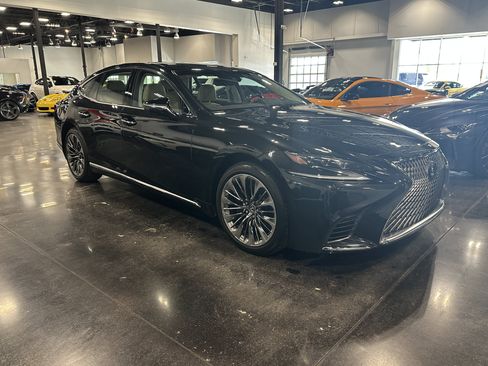 Used 2018 Lexus LS 500 AWD w/ Interior Upgrade Package image 5