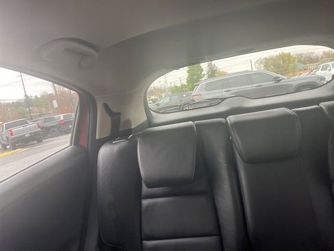 Used 2019 Honda HR-V EX-L image 15