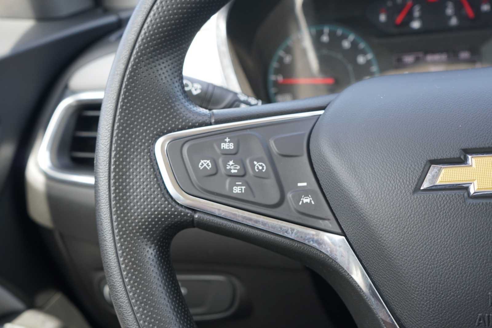 Used 2024 Chevrolet Equinox LS FWD image 15