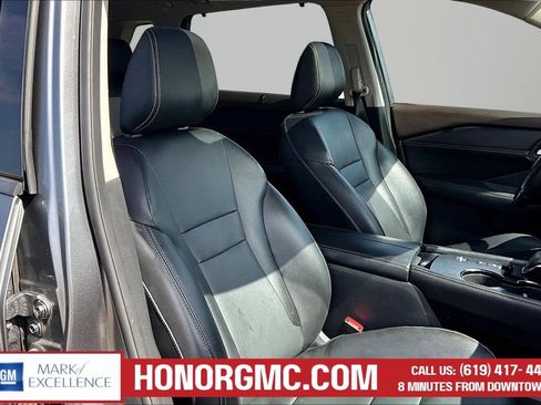 Used 2022 Nissan Rogue SL w/ SL Premium Package FWD image 29