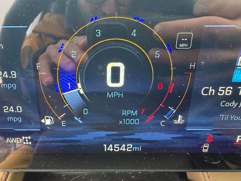 Used 2025 Chevrolet Equinox ACTIV image 16