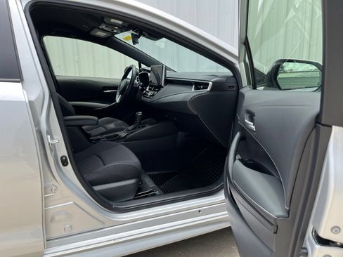 Used 2024 Toyota Corolla SE FWD image 16