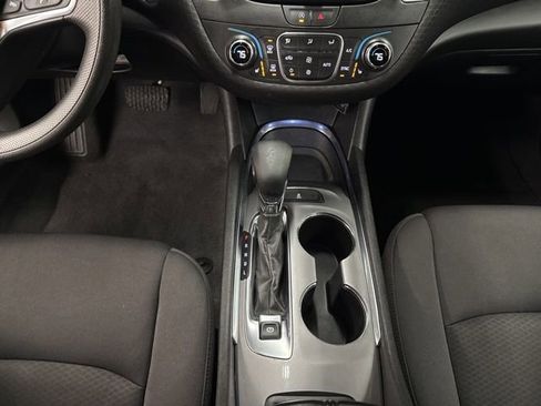 Used 2023 Chevrolet Malibu LT FWD image 17