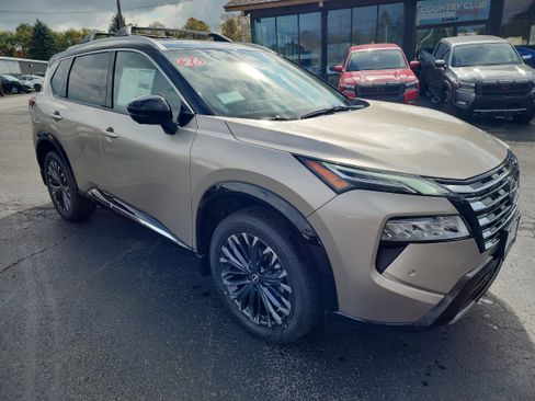 New 2026 Nissan Rogue Platinum w/ Platinum Premium Package image 2