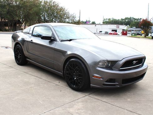 Used 2014 Ford Mustang Coupe w/ Equipment Group 102A RWD image 2
