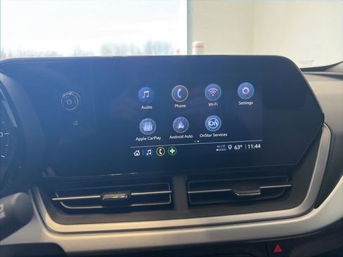 New 2026 Chevrolet Trax LS w/ LS Convenience Package FWD image 17