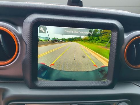 Used 2023 Jeep Gladiator Mojave w/ LED Lighting Group image 18