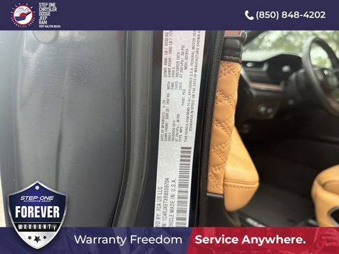 Used 2024 Jeep Grand Cherokee L Summit w/ Rear Seat Video Group I AWD/4WD image 37