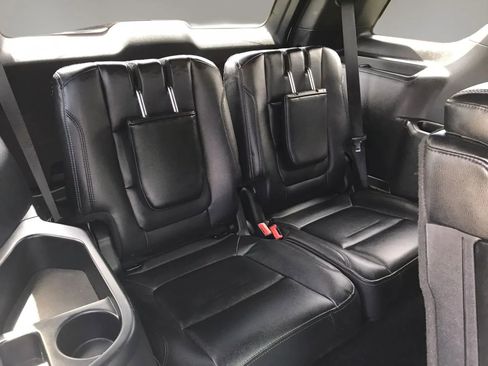 Used 2017 Ford Explorer Limited w/ Equipment Group 301A AWD/4WD image 56